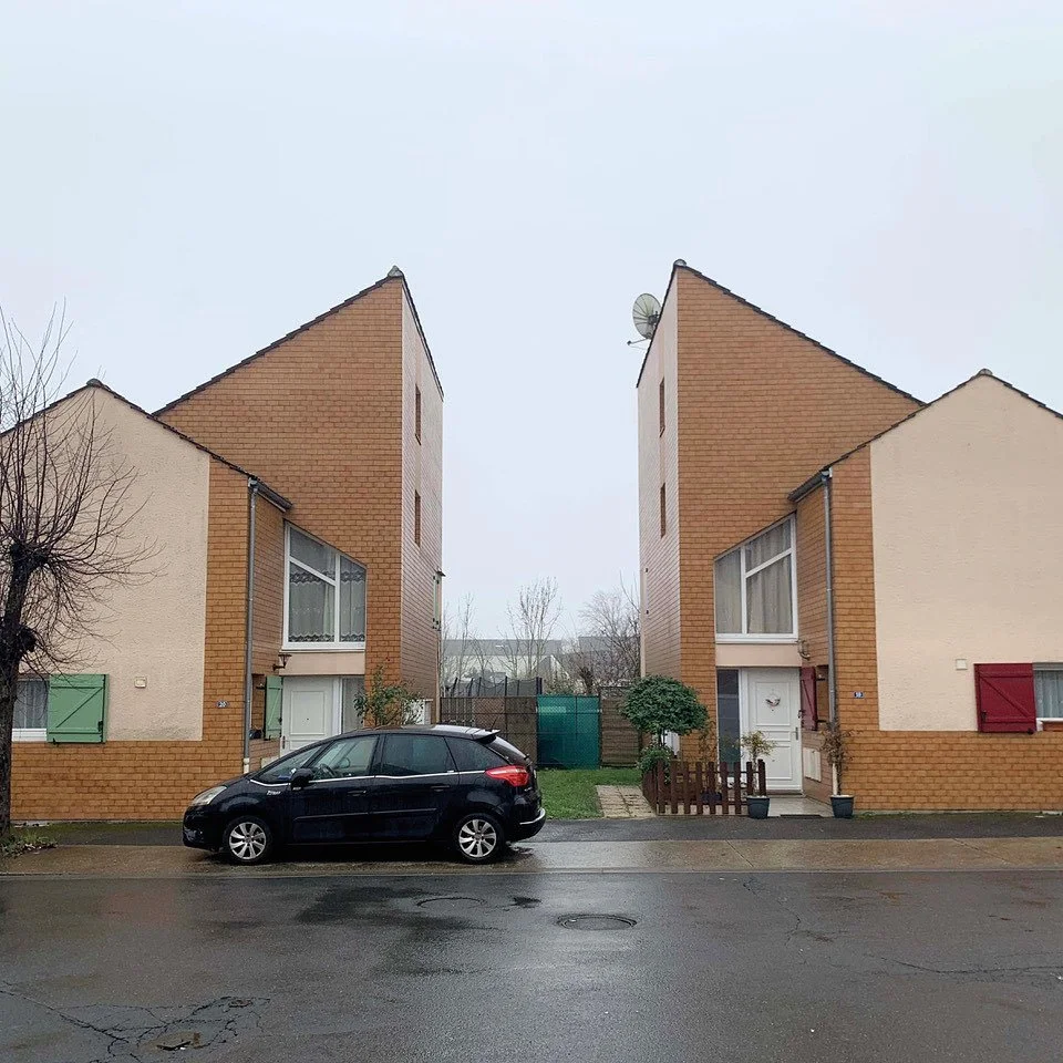 D&eacute;marrage des &eacute;tudes pour la r&eacute;novation en site occup&eacute; de la r&eacute;sidence &laquo; Cergy 56 &raquo; 
52 pavillons construits entre 1983 et 1985 par Pierre Lajus 
Ma&icirc;trise d&rsquo;ouvrage : IN&rsquo;LI ACTION LOGEM