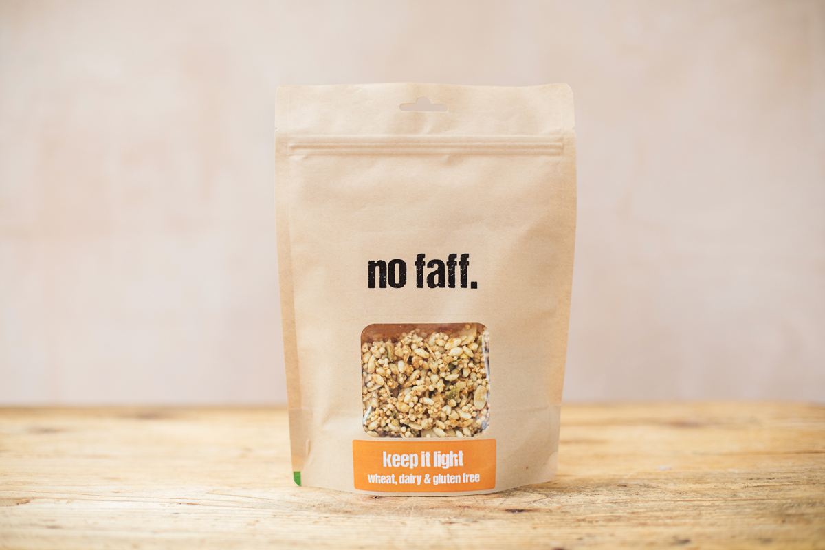 (web) Keep it light no faff  (at table) photo copyright Ursula Kelly.jpg