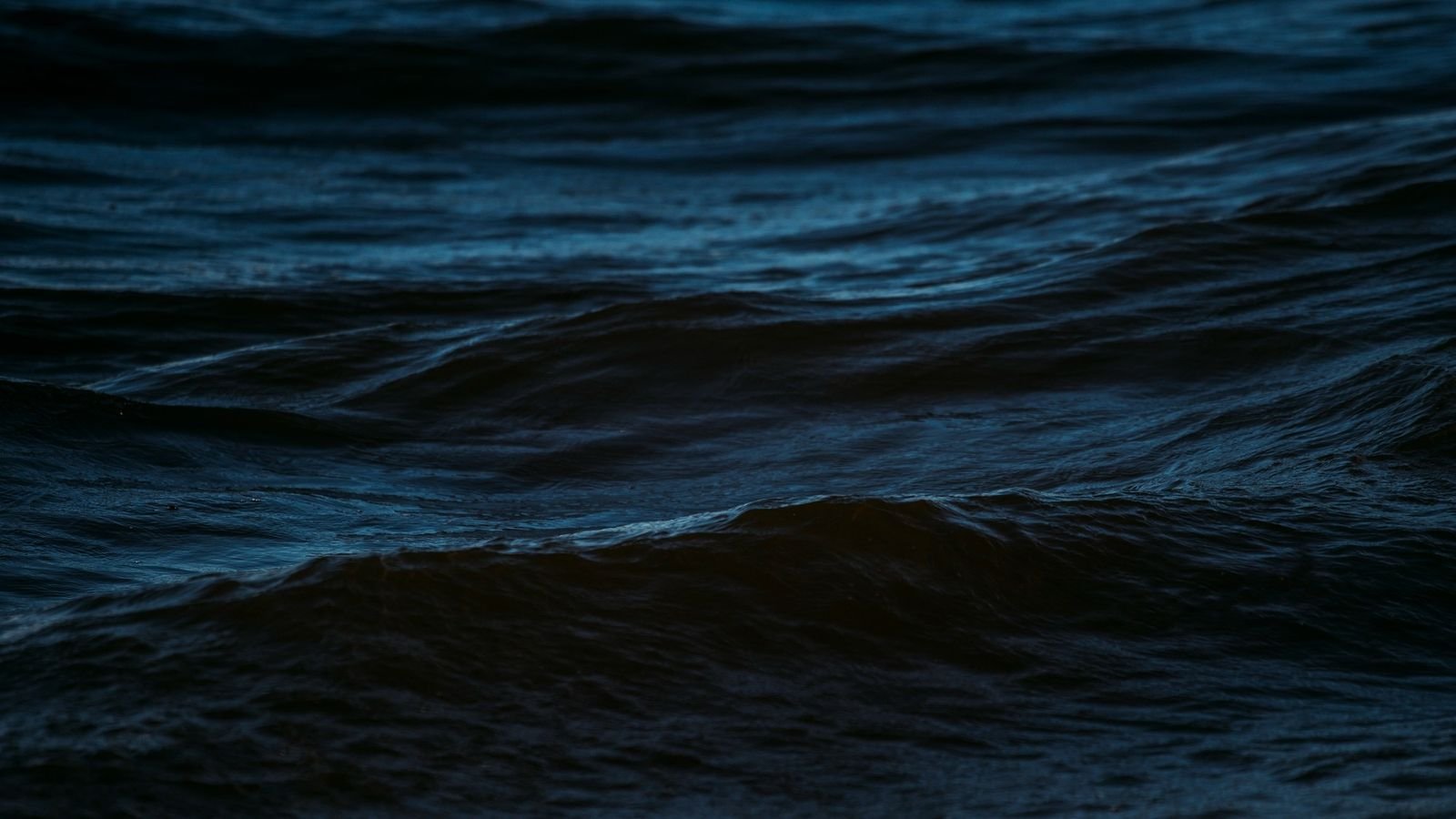 dark-ocean.jpg
