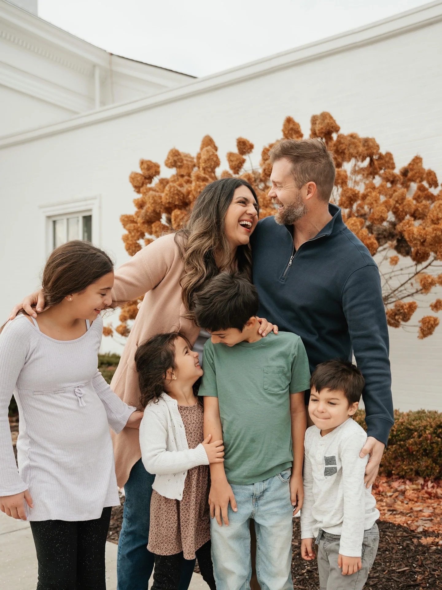 Merry Christmas from our pastors and their beautiful family ❤️🎄