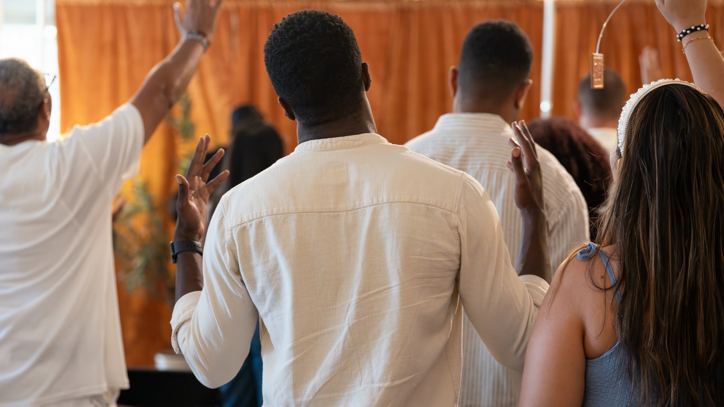 A moment with God. 🤍

In His presence. In His Word. Right where we&rsquo;re meant to be.

#InYourPresence #CityLiftChurch #Worship #Jesus #ChurchCommunity
