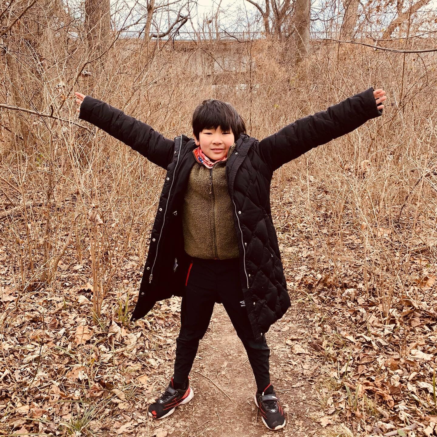 Early morning walk with my ❤️👦🏻#morningmotivation #morningwalk #family #nature