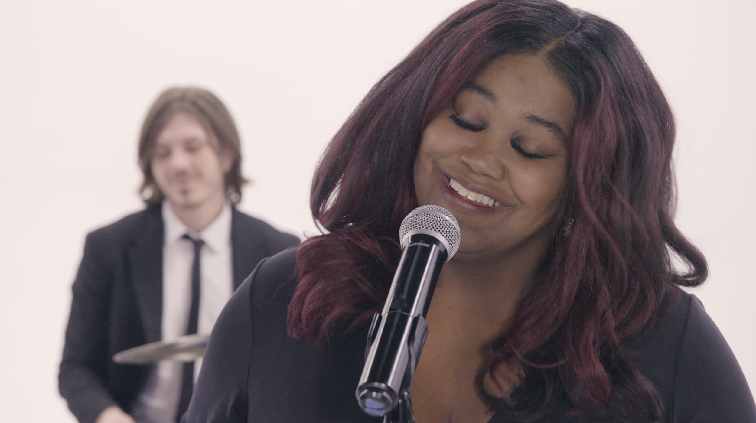 Sail Away Sounds surprises with "Live Band Karaoke" afterparty for Stryker global sales event