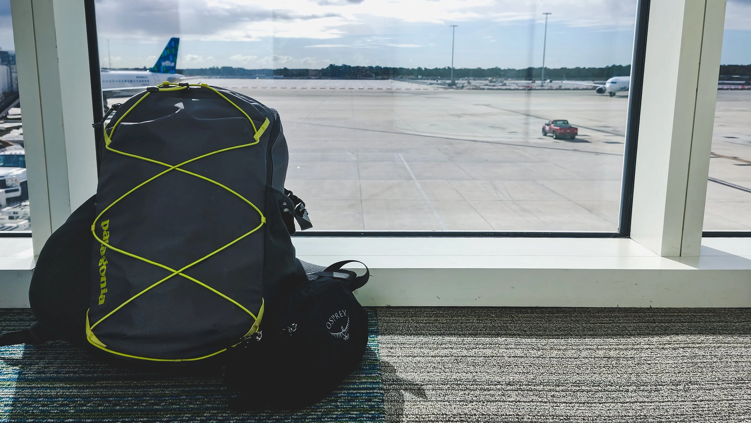 My One-Bag (30L) Gear System for Indefinite Four-Season Travel (2025 Edition)