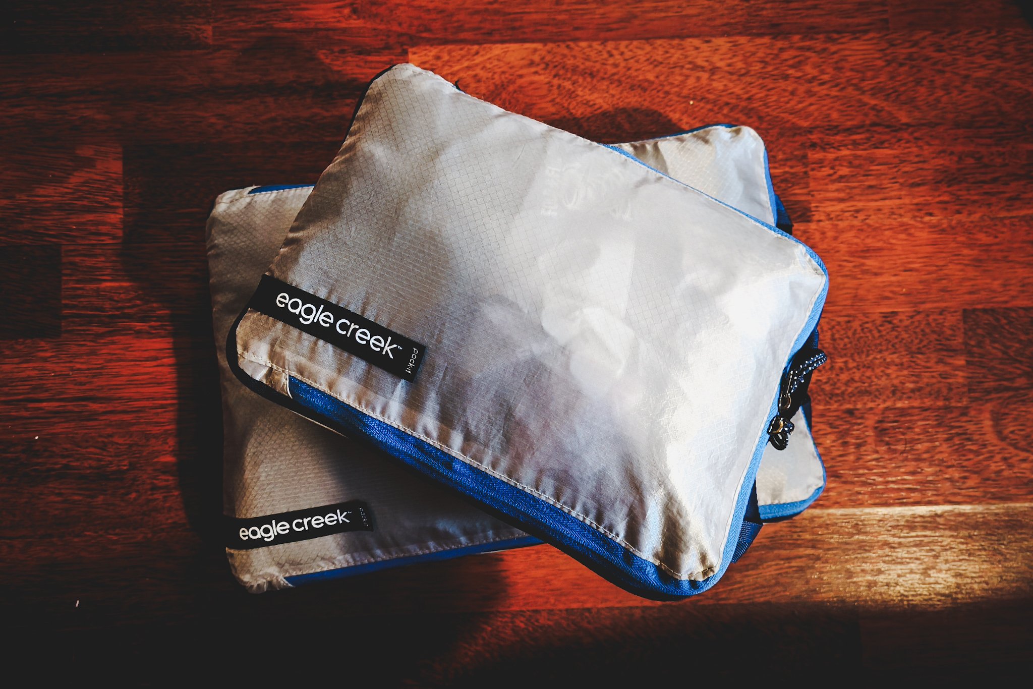 Compression packing cubes