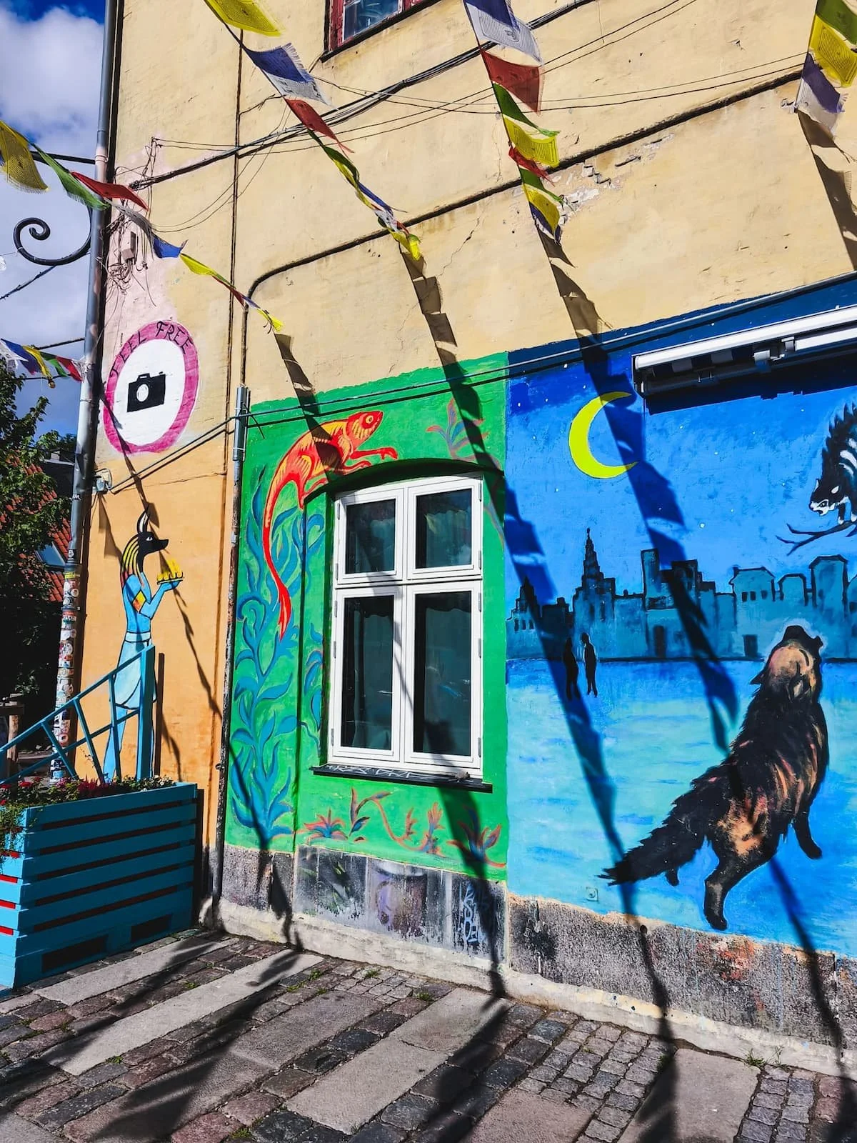 christiania-street-art-copenhagen.jpg