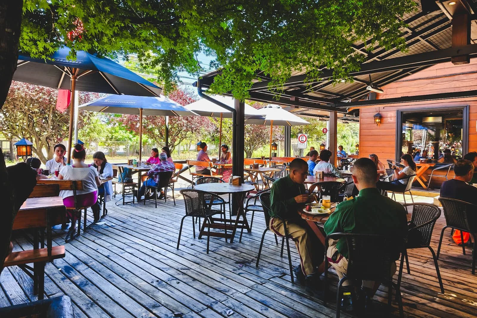 Exterior or outdoor seating area at Café Hausmann on Isla Teja in Valdivia.