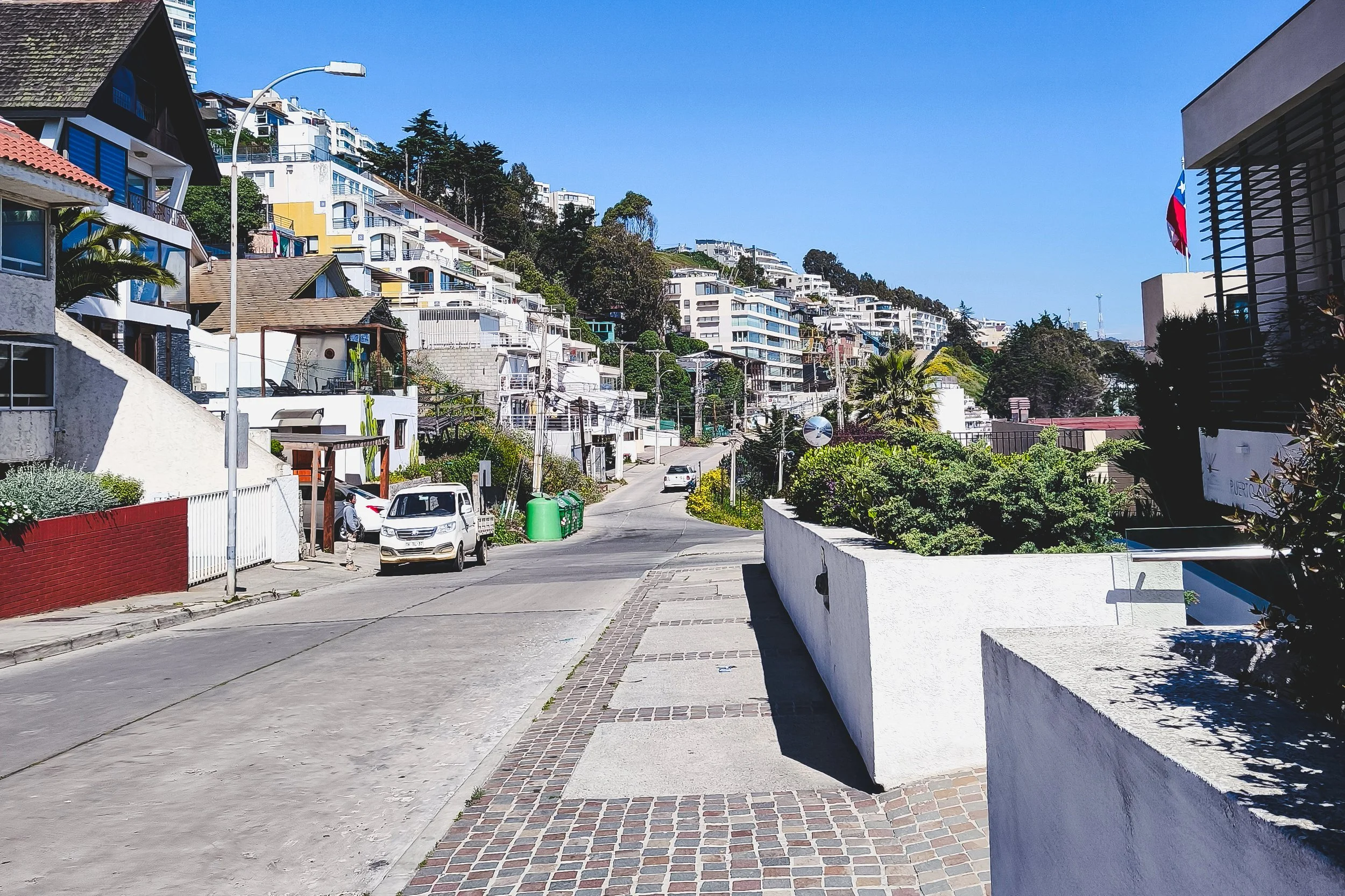 Neighborhood on the walk towards Reñaca.