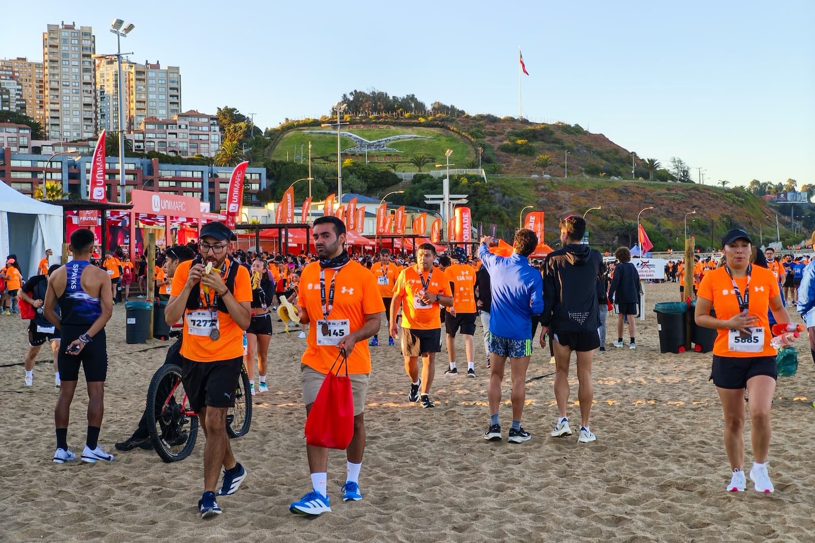 Post-race area on the beach after the Medio Maratón de Viña del Mar.