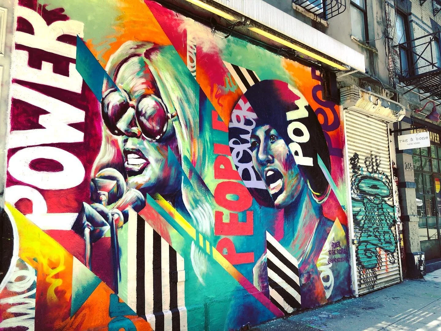 Be powerful 💥
.
.
.
.
.
.
.
.
#PowerToThePeople #IAmPowerful #NewYorkStreets #LowerEastSide #Graffiti #StreetArt #ContemporaryArtists #ContemporaryPop #technicolor #artisabeatingdrum