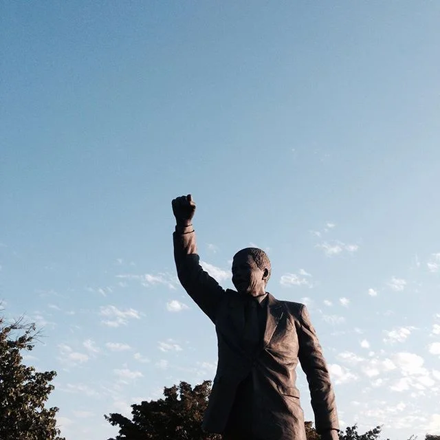 Luglio 2018
•
•
•
Blu. 
What has changed and what still has to change... #everywhereafrica #everydayafrica #bue #street  #light #southafrica #mandela #freedom #manpower #somewheremagazine #burnmagazine #foammagazine #floatmagazine #broadmagazine #anotherplacemagazine #photozine #justifiedmagazine #yetmagazine #geofrance #rentalmag #selektormagazine #magazinegeo @ilreportage @left_magazine #westerncape #outofthephone