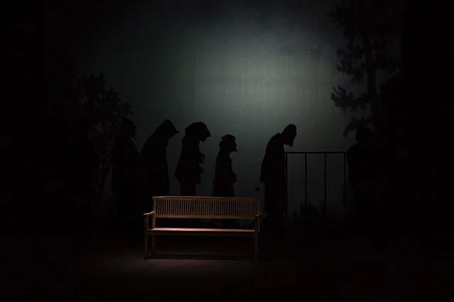 Rifletto. ..e rifletto.

#familyflöz #theatre #theatrephotography #colorphotography