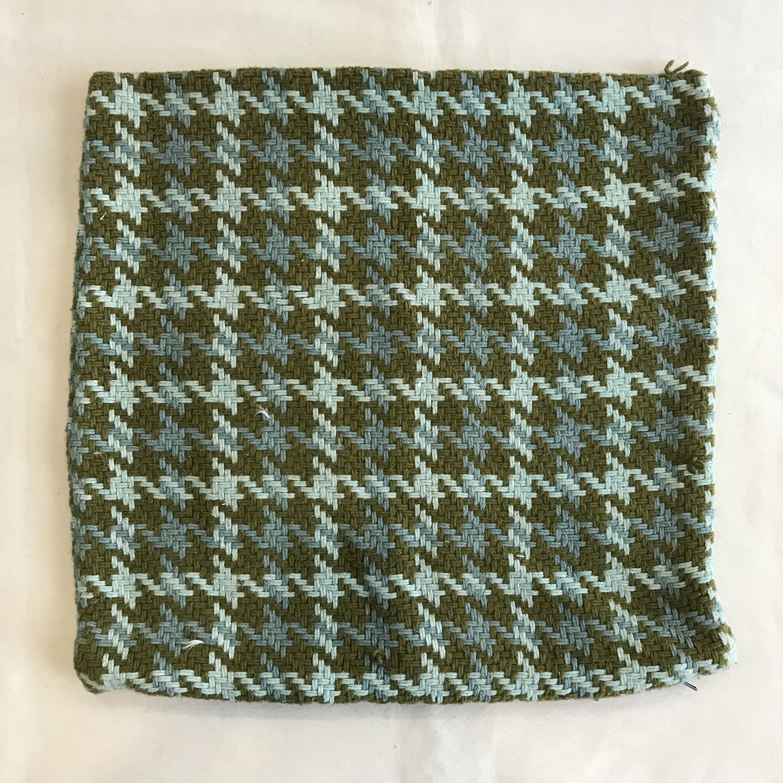 Green Houndstooth - 19 x 18 