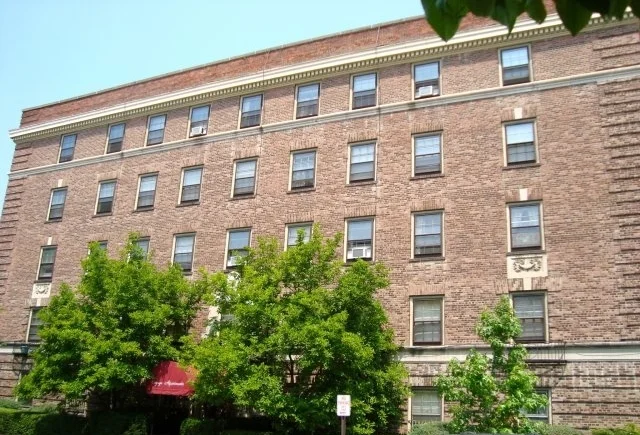 cayuga apts buffalo.jpg