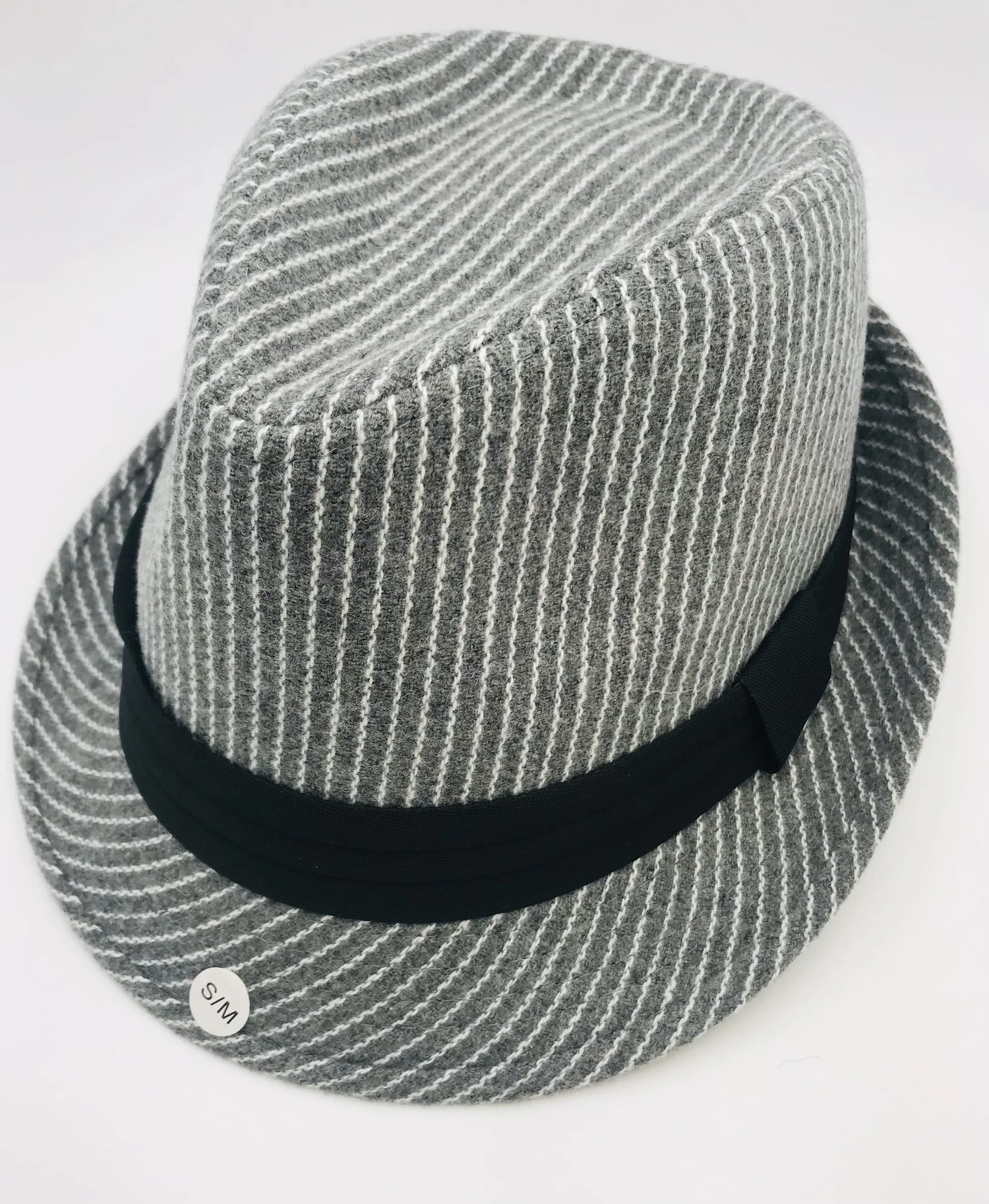?Fedora!! NWT Grey and Black Pinstripe ? Fedora Style Hat Charcoal Gray Pinstripe Size S/M No Tags | eBay main image 2