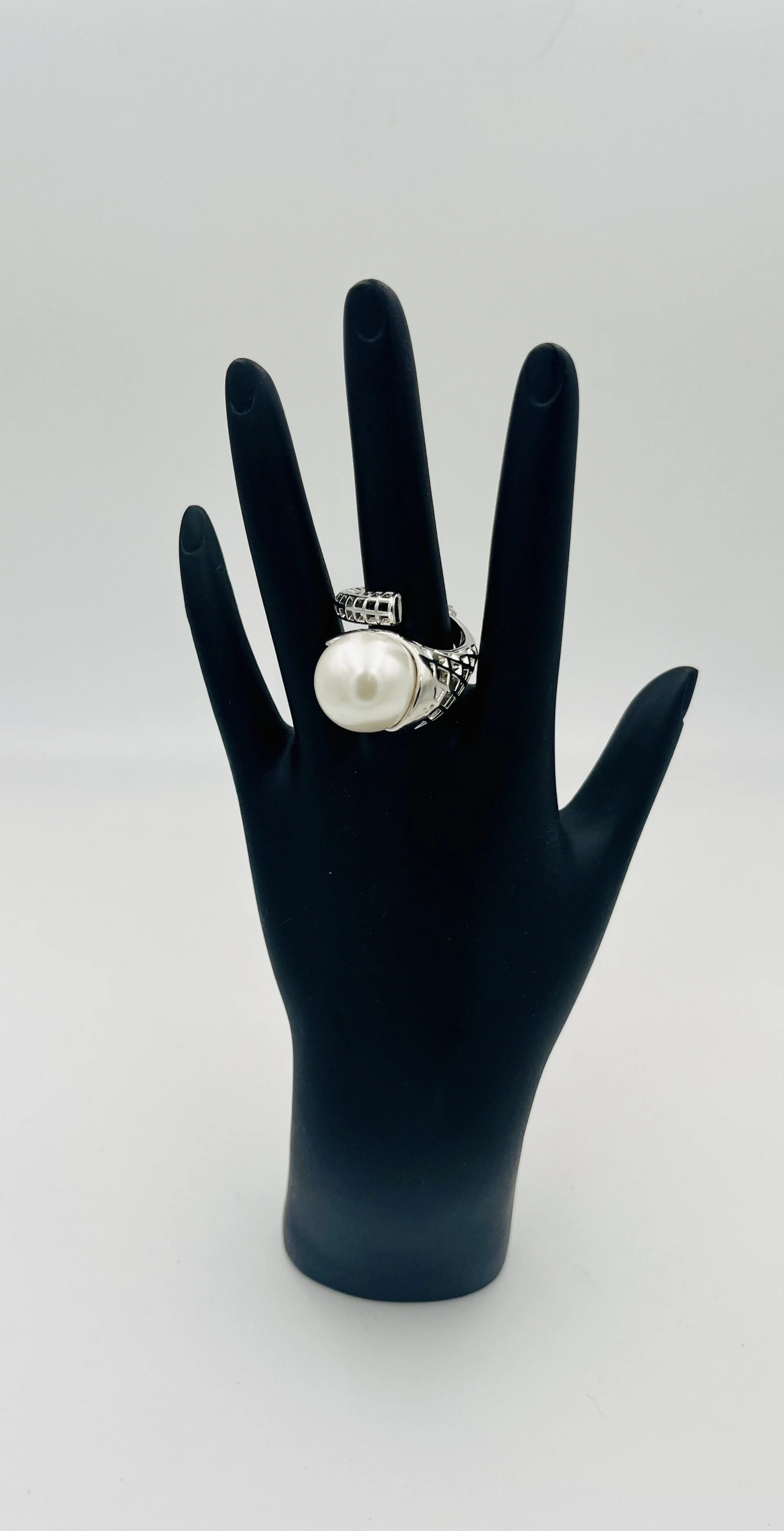 Silver Basketweave Pearl