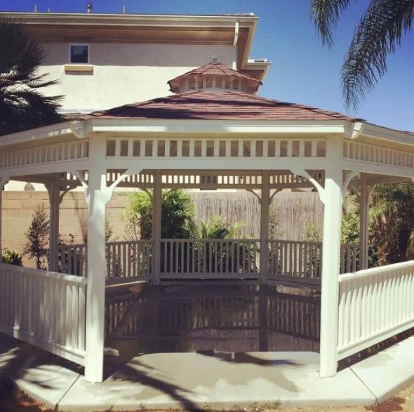 gazebo 3.JPG