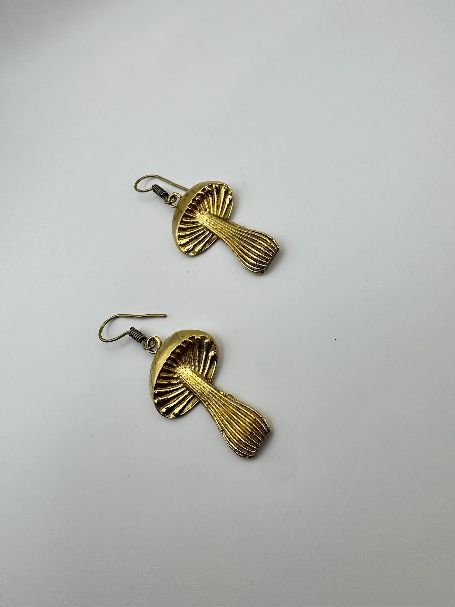 brass-earrings-mushroom-single-04.jpeg