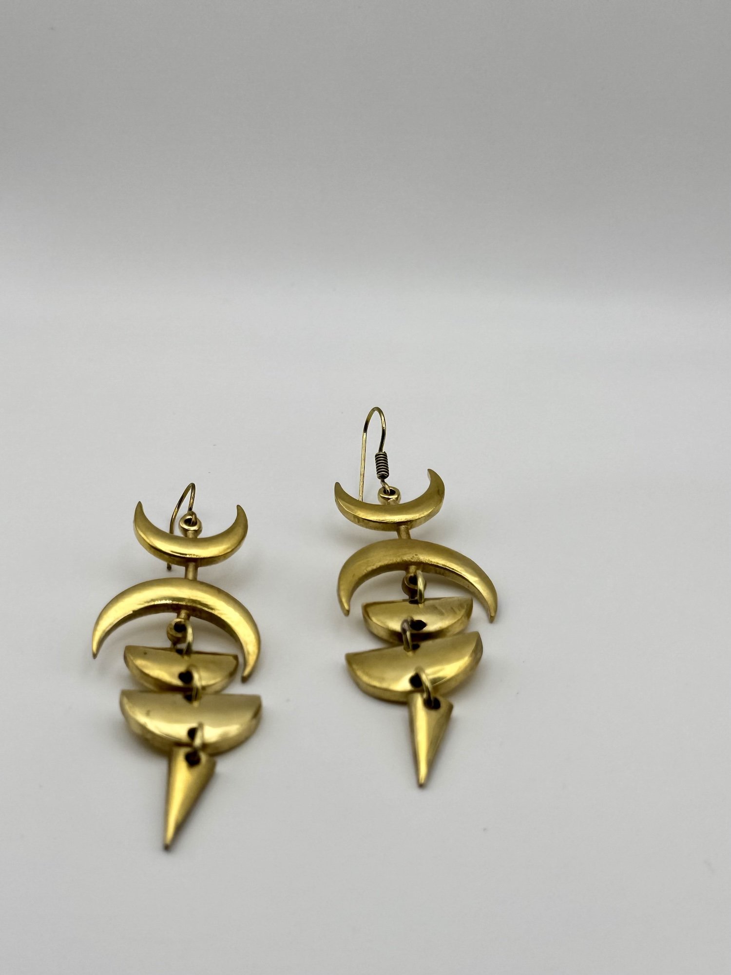 brass-earrings-dangle-moon-sequence-01.jpeg