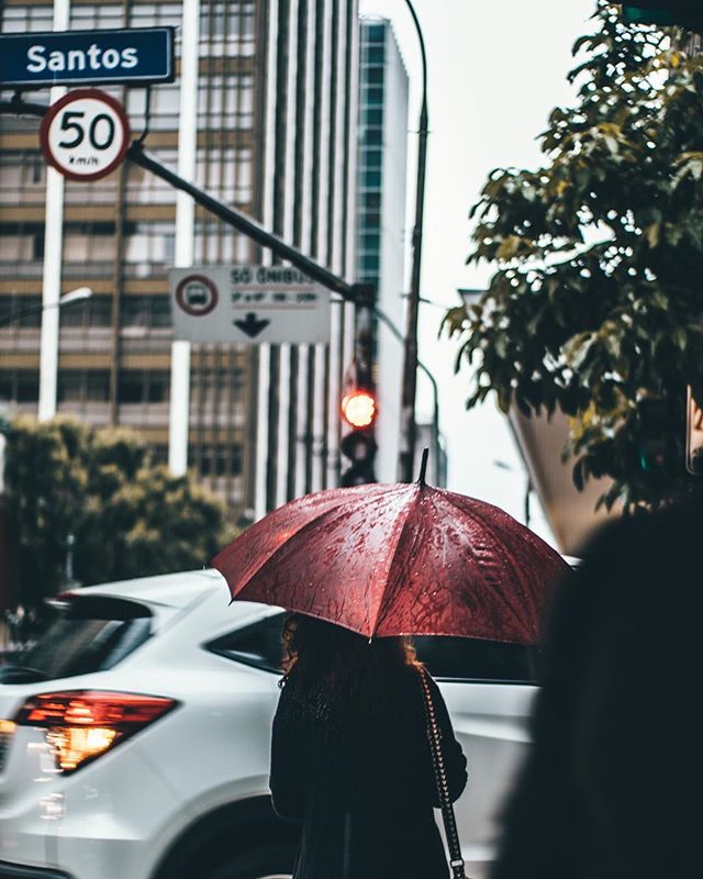 Cheer up everyone! It's Friday! Don't let the rain bring your mood down. ☔️💪🏼
.
.
.
#friday #wuhoodigital #chicagoloop #downtownchicago #marketingagency #agency #chicagomarketing #ideas #wuhoodigitalgroup #digitalmarketing #creative #design #SEO #s