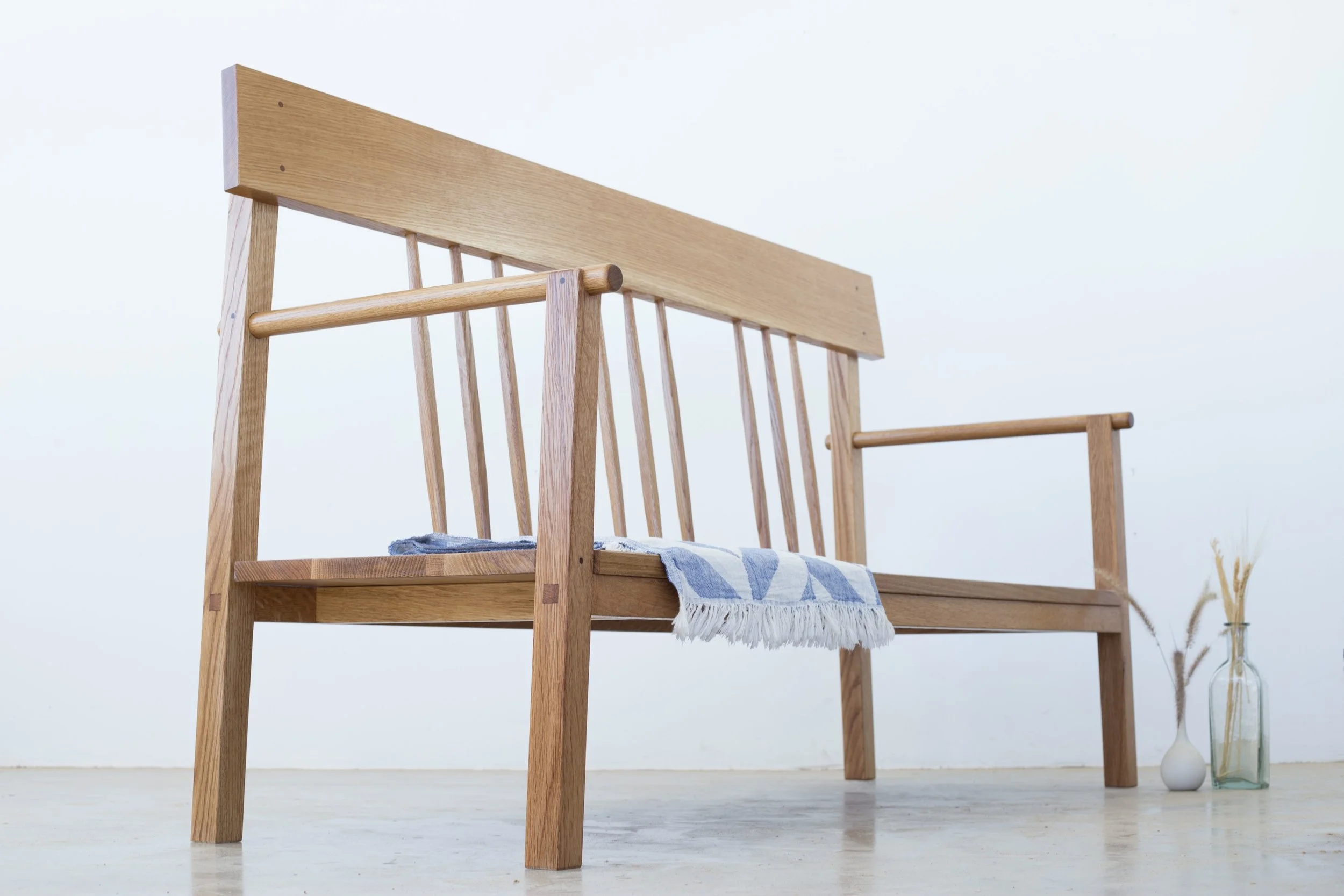 Tranquilo Loveseat