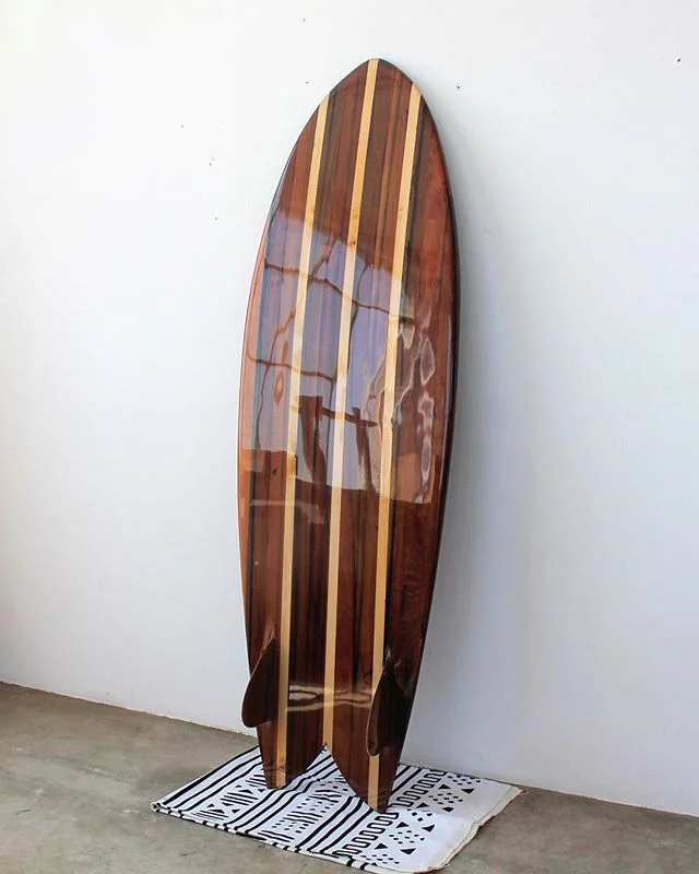 Twin Keek ~ redwood, Alaskan cedar, and teak keels 
#handmade #twinfin #woodworking