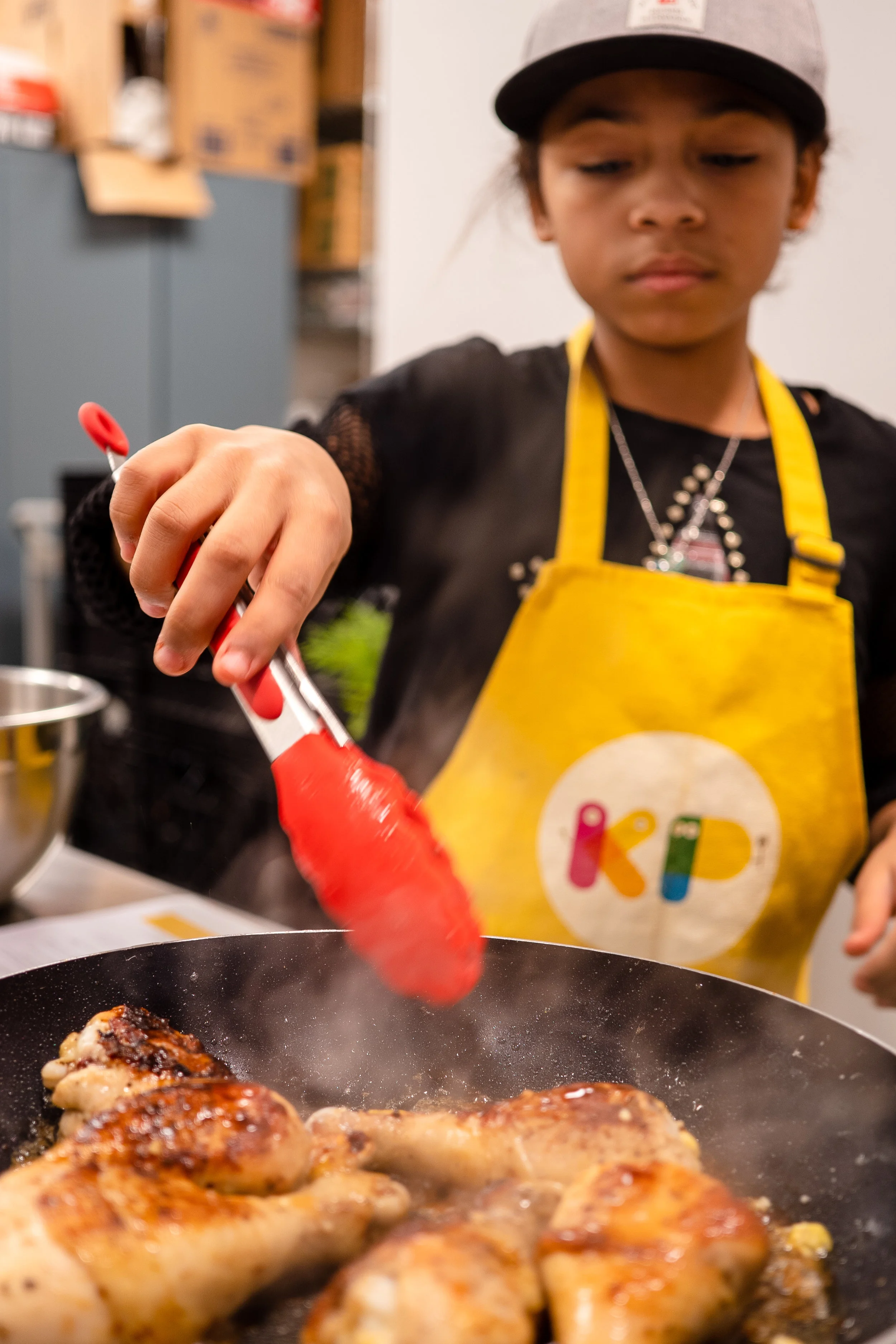 Chicken Drumsticks and Dipping Sauces