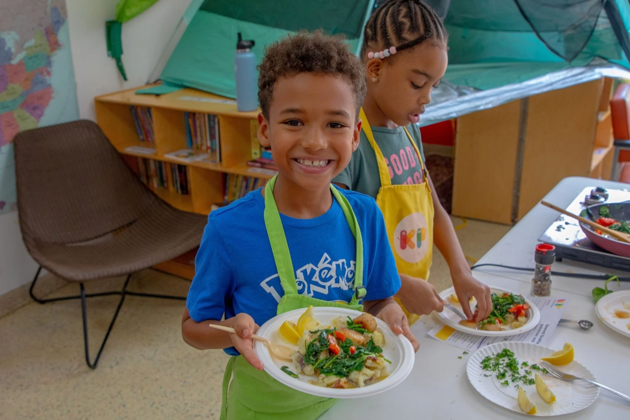 Scallops with spinach and smashed red potato