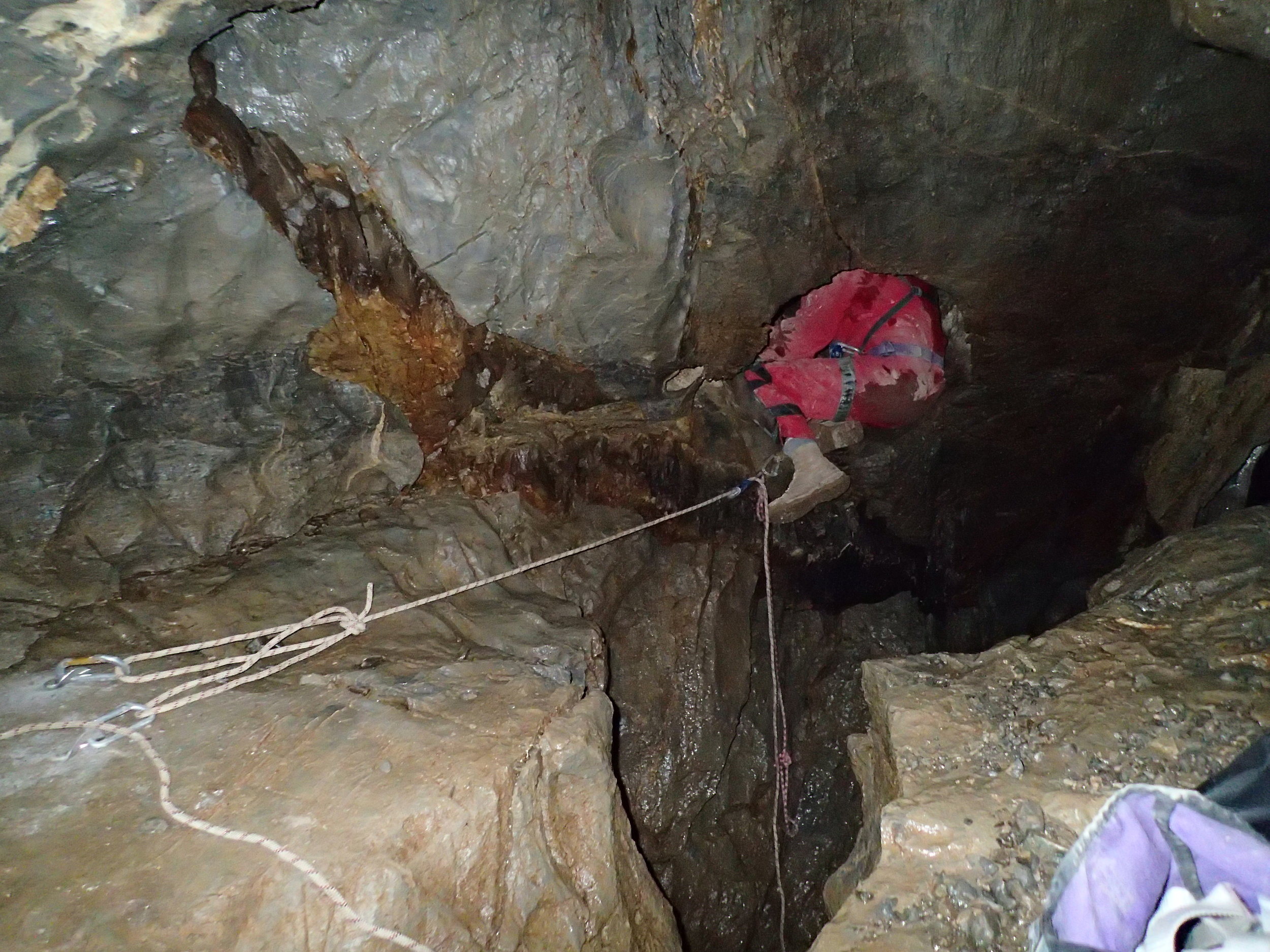 Jason crossing the pit into the crawlway.