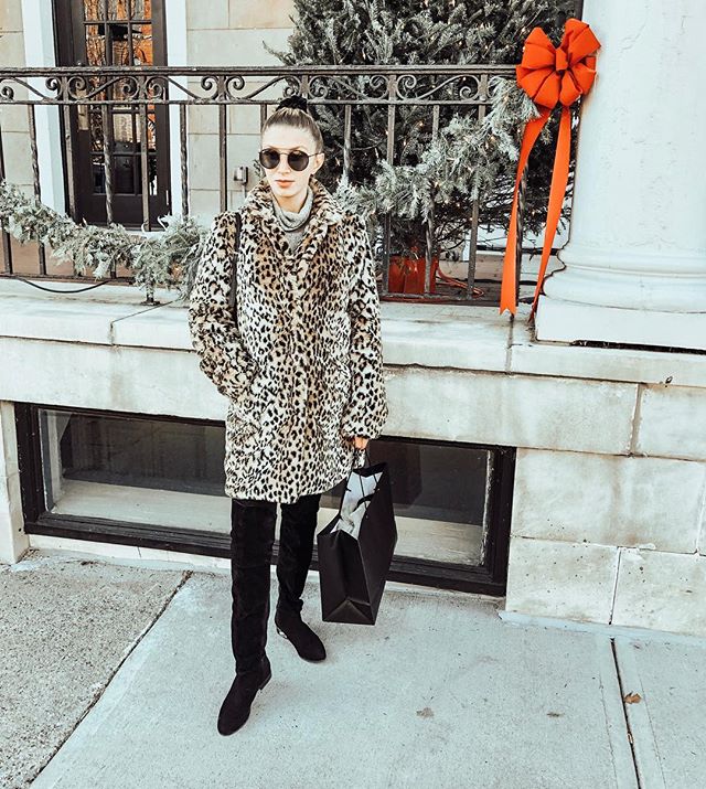 Back in America and reunited with my cheetah coat&hearts;️✨