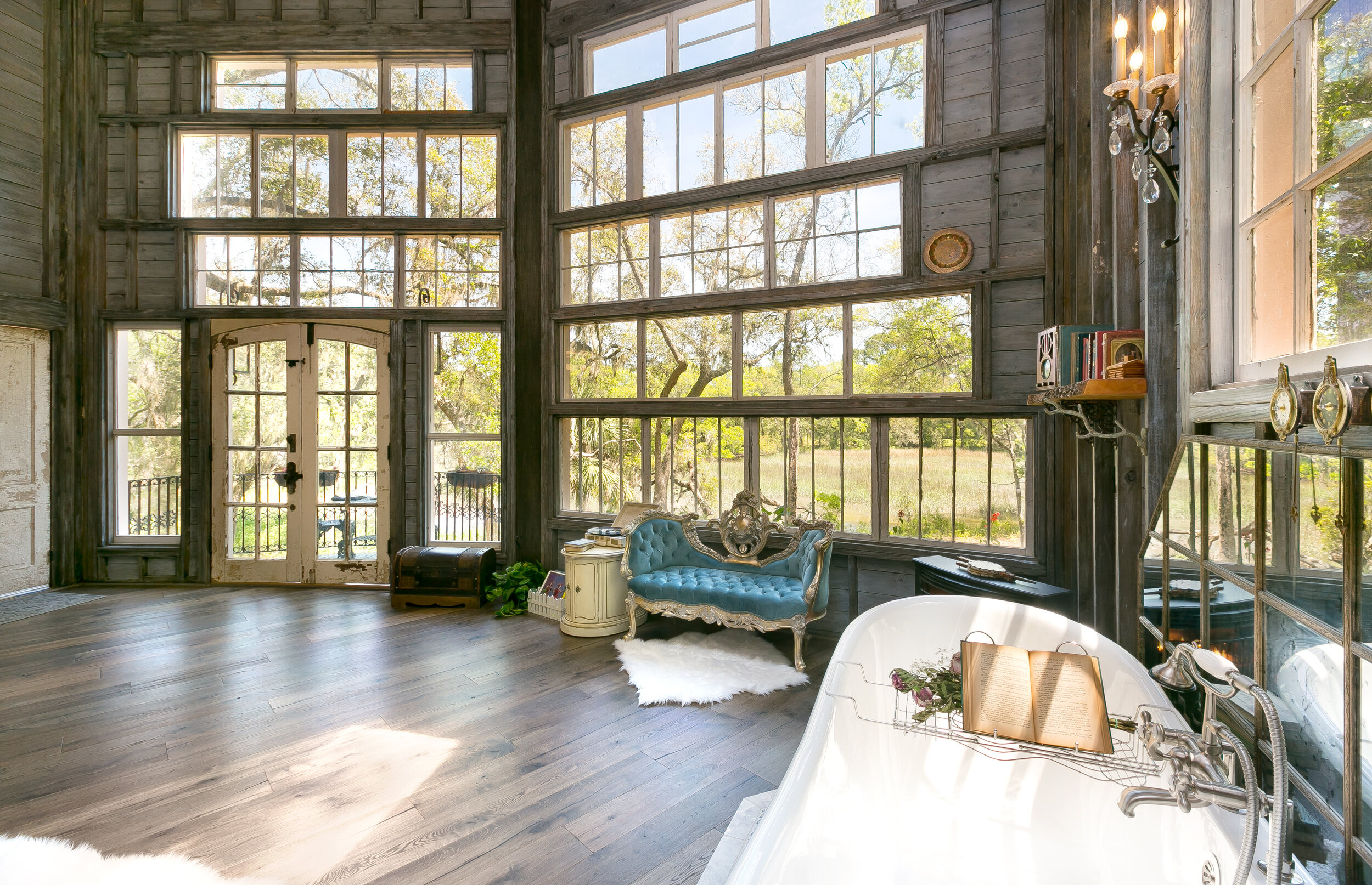 LTR - The Charleston Treehouse (private) — BOLT FARM TREEHOUSE