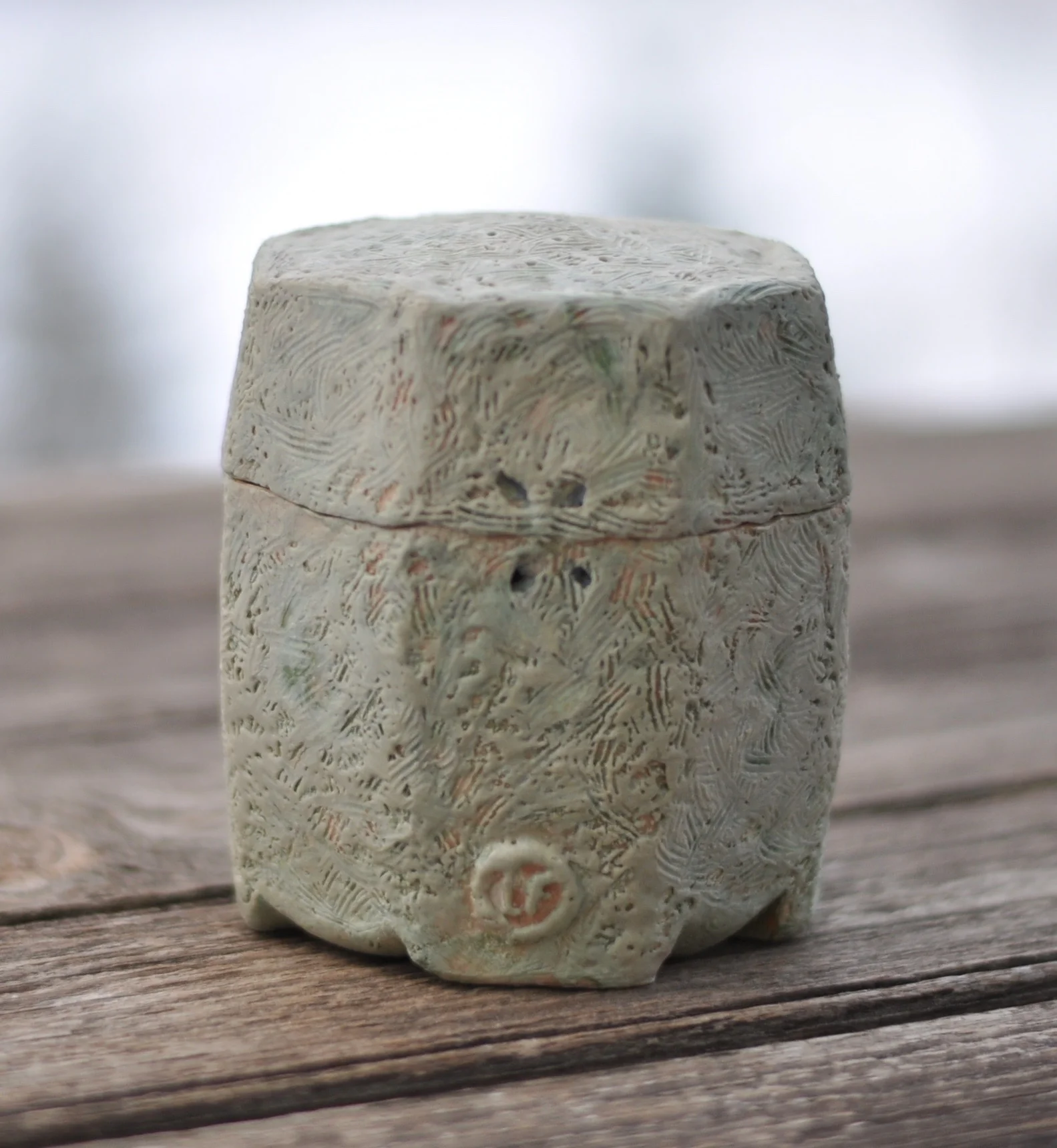 Siver Green encaustic painted biodegradable urn Lucy Fagella.jpg