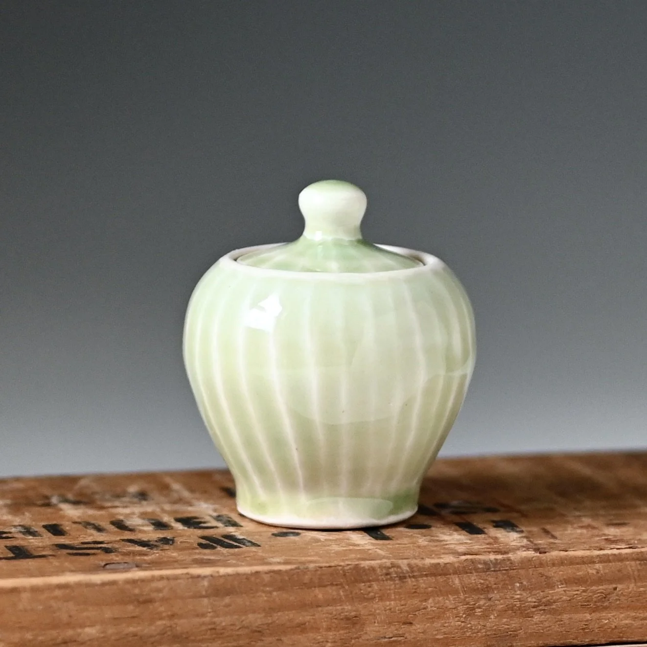 Keepsake Urn, Celadon Green Ripples