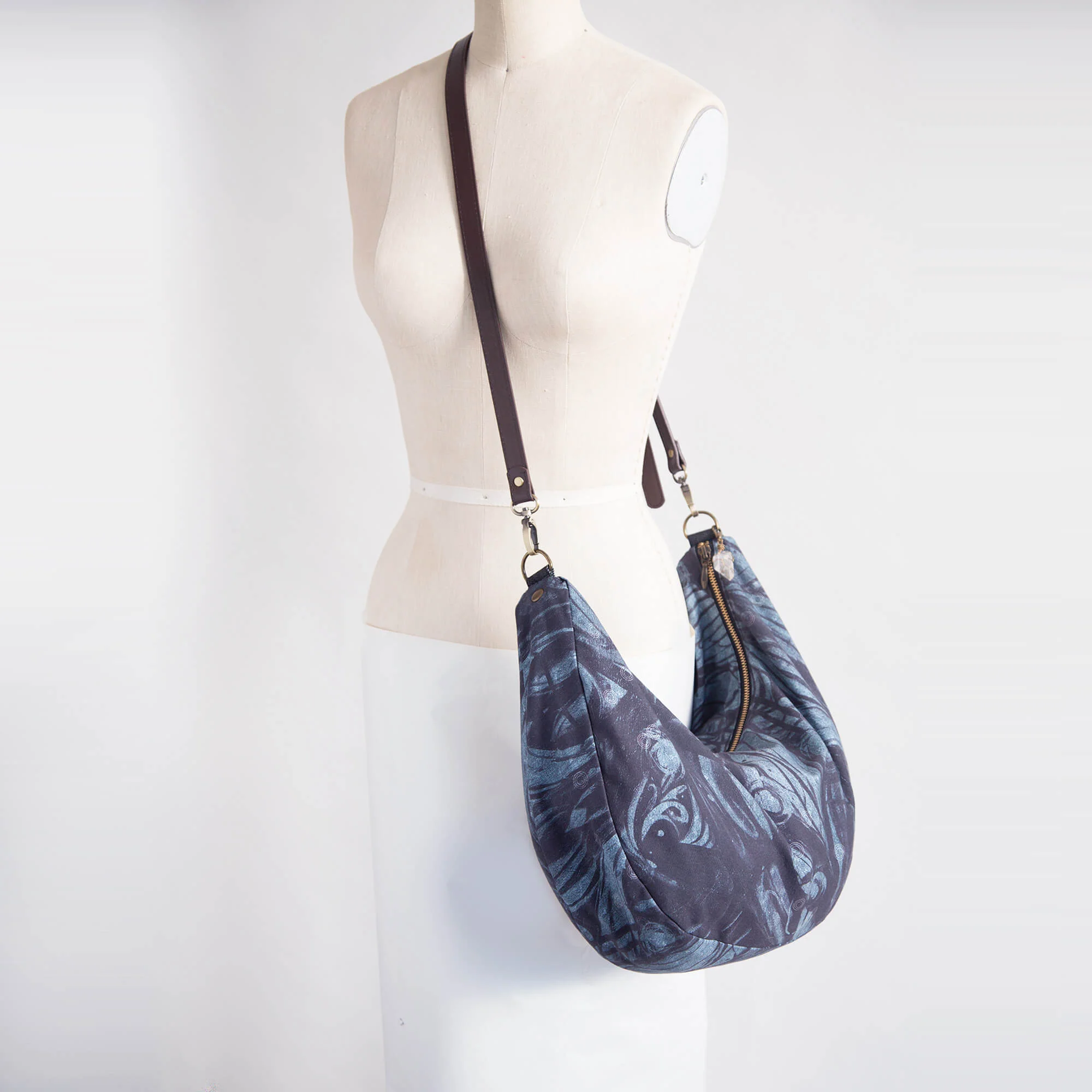 Haniel hobo - Winged print - cross-body bag