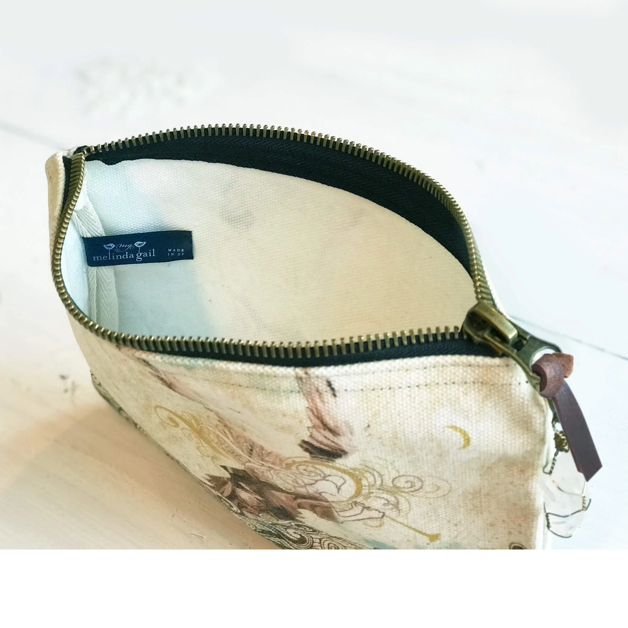 Travel angel pouch - Gabriel print