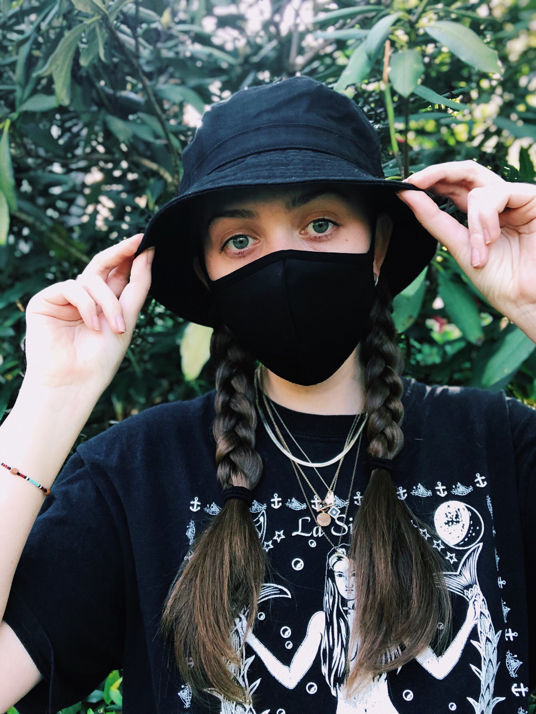 Bucket Hat Outfit Ideas — Wanderlust Production