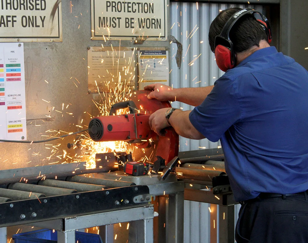cut-off-machine-2.jpg