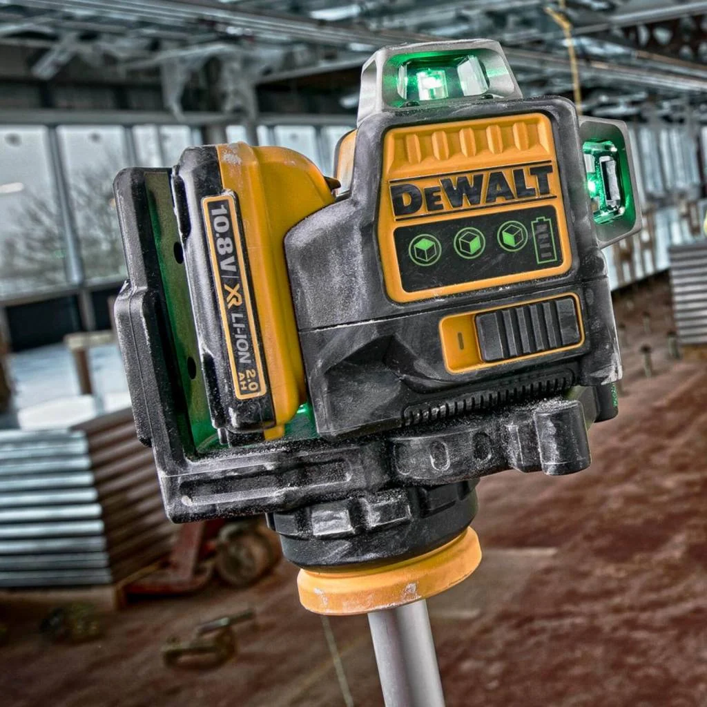 dewalt-dce089d1g-qw-3x360-groene-kruislijnlaser.jpg