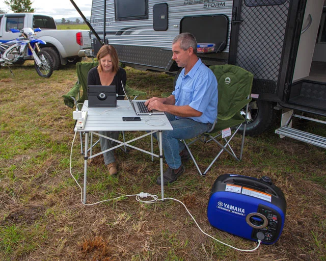 EF2000iS_Blue_AU_STA_003_640x512.jpg