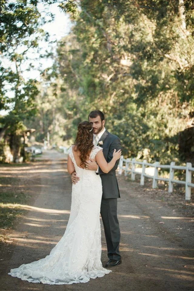 Brunette Bride Loose Curls Back.jpg