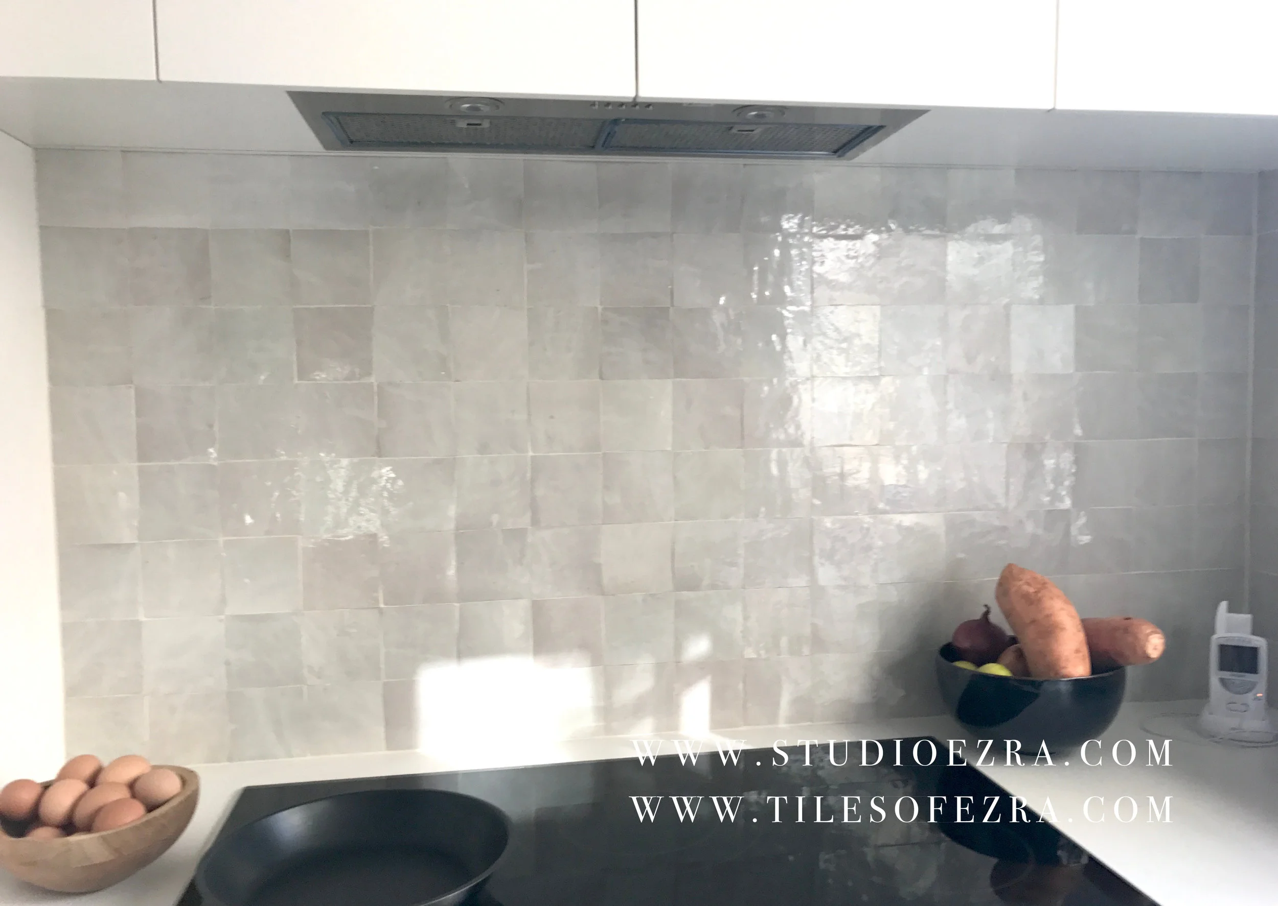 ZEL001B 10 X 10 White Tilesofezra F.jpg