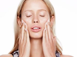 How To Wash Your Face Properly