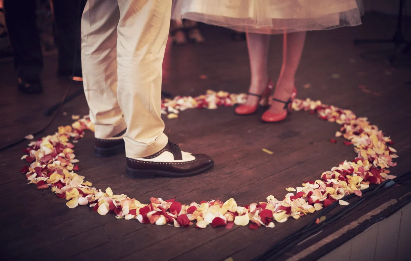 32-des-moines-hipster-wedding-planner-521x347.jpg
