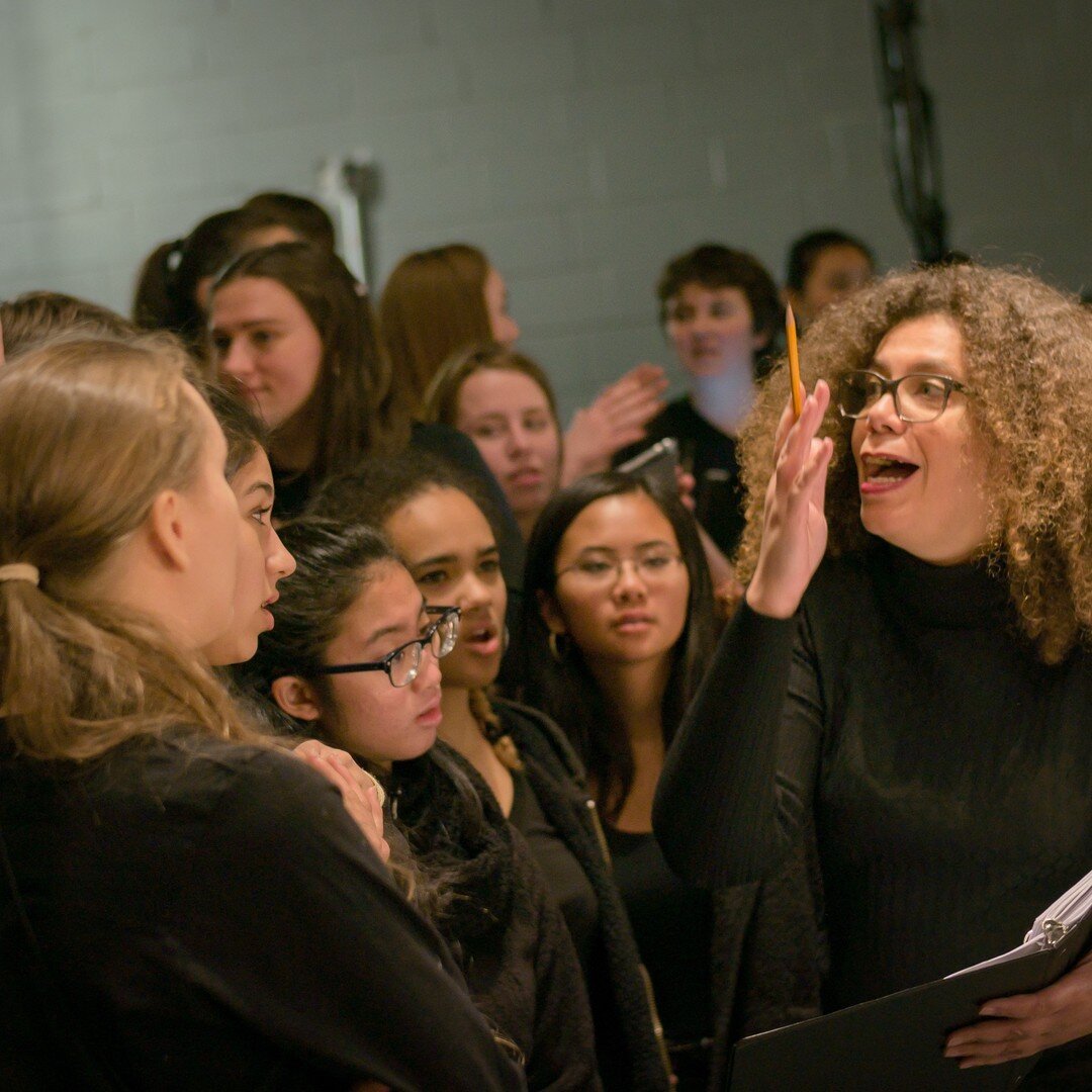 Have you heard about our new Chorus Skills Immersion Class? Beginning online in January 2021, young women ages 13-15 are invited to explore and build their skills in vocal technique, ear training, sight-singing, and music theory in preparation the up