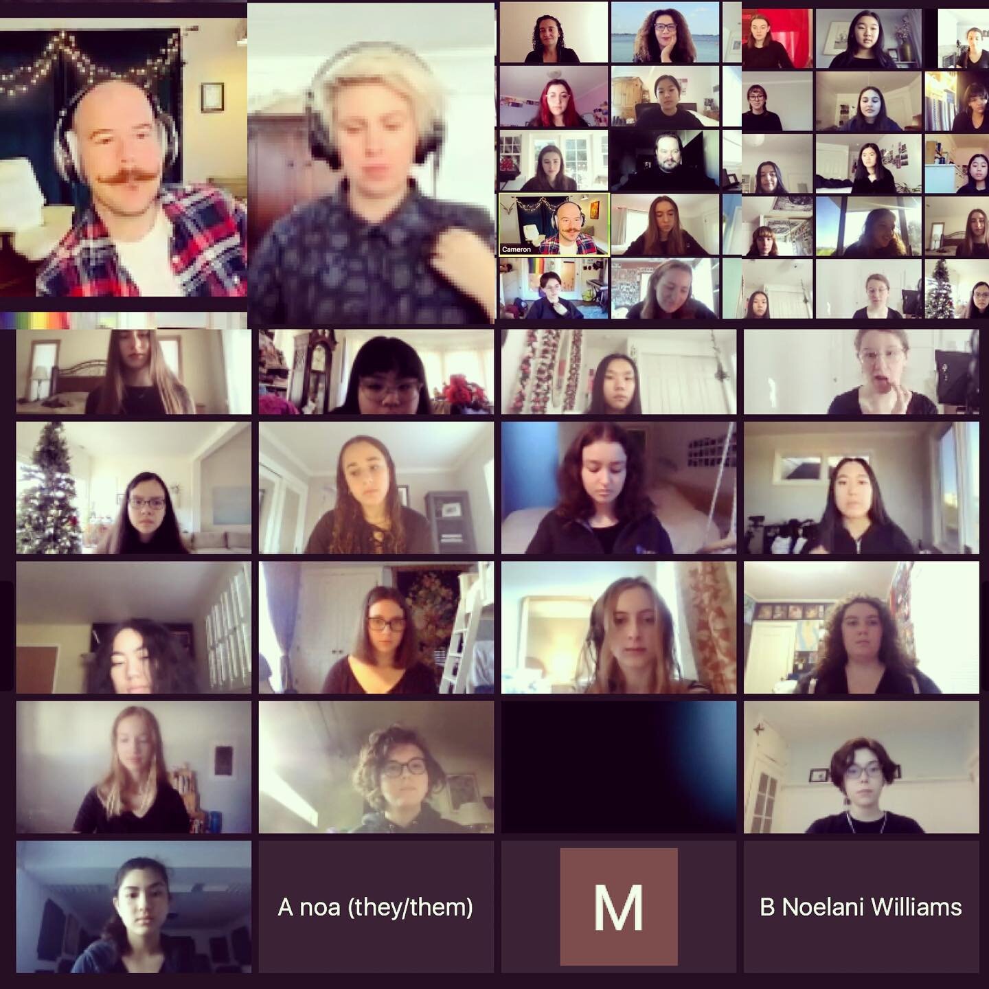 Good Morning! We start the day with a masterclass/workshop with the wonderful @roomfulofteeth 😊 We are so lucky to have with us Cameron Beauchamp and @ginny_kelsey Today we are going to learn about yodeling! #masterclass #onlinemasterclass #onlinemu