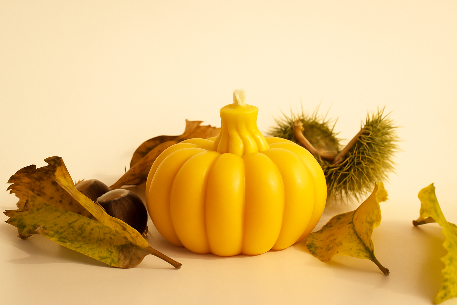 Round Pumpkin Candle.PNG