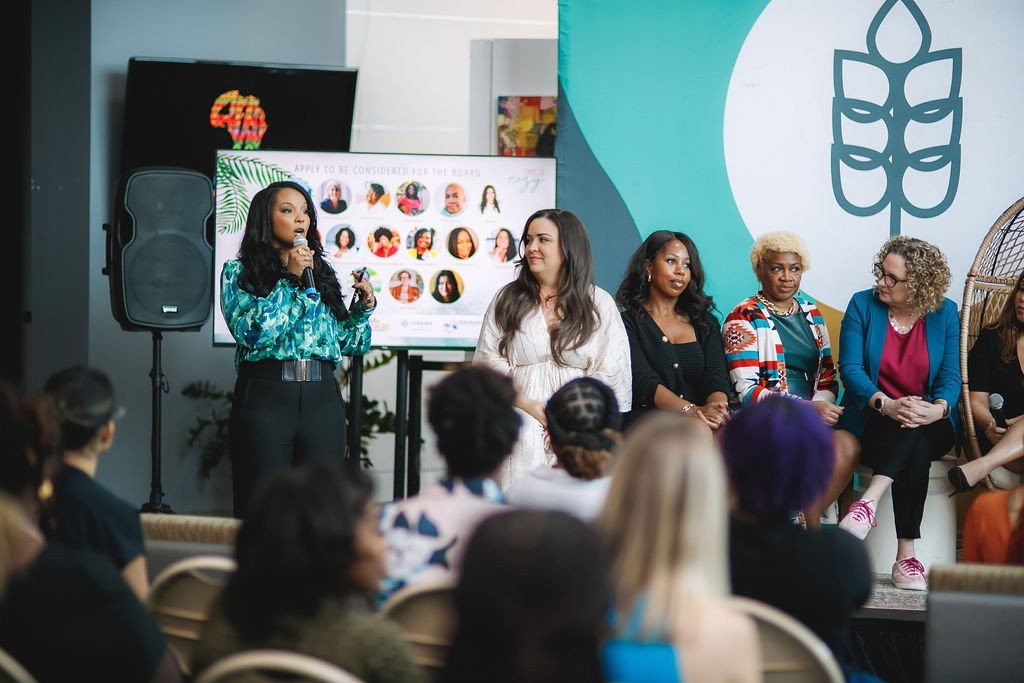 Building a Thriving Business Community: The Benefits of Joining a Marketing Franchise Network