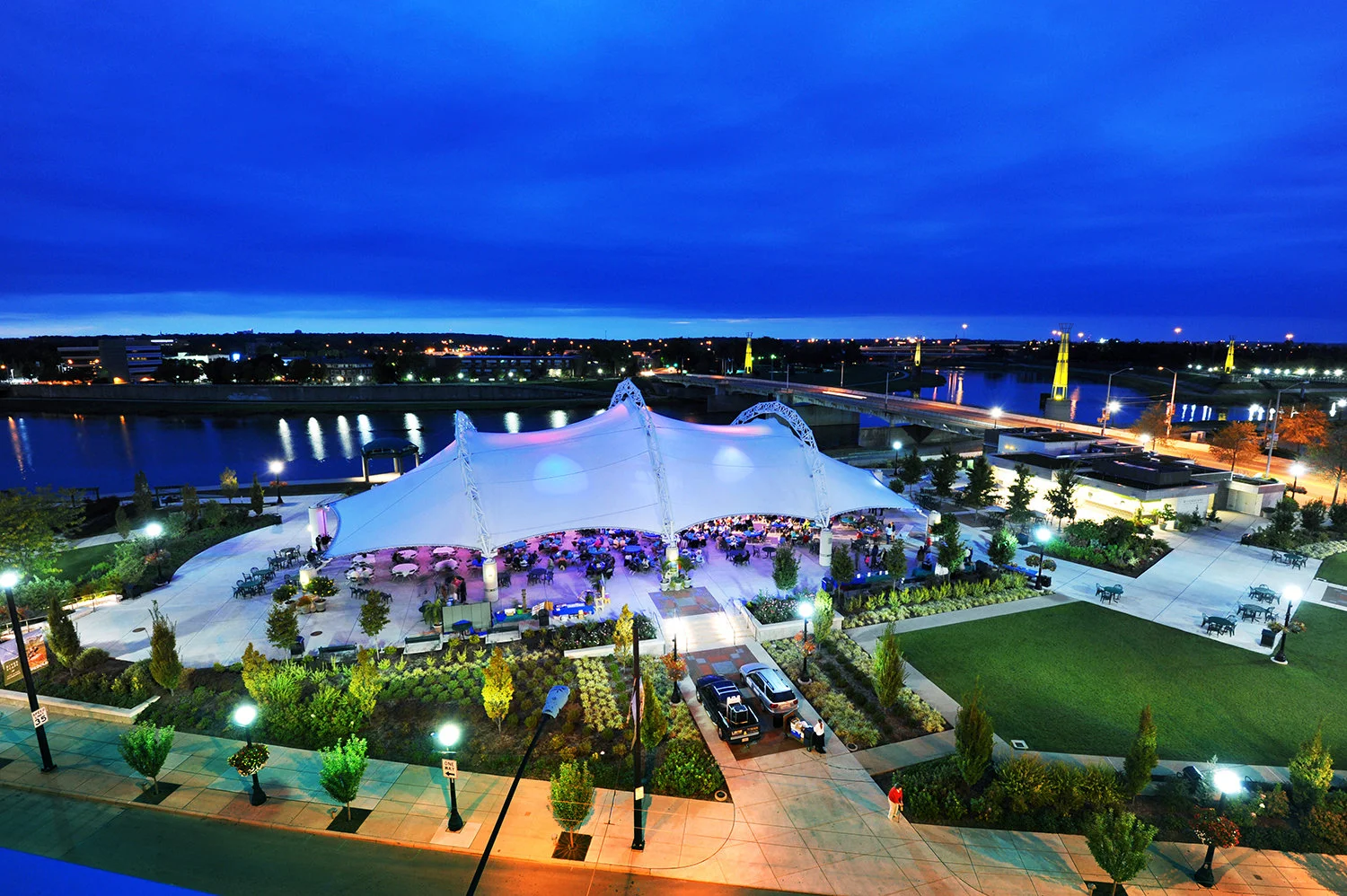 RiverScape Phase III Entertainment Pavilion and Bike Hub — MKSK