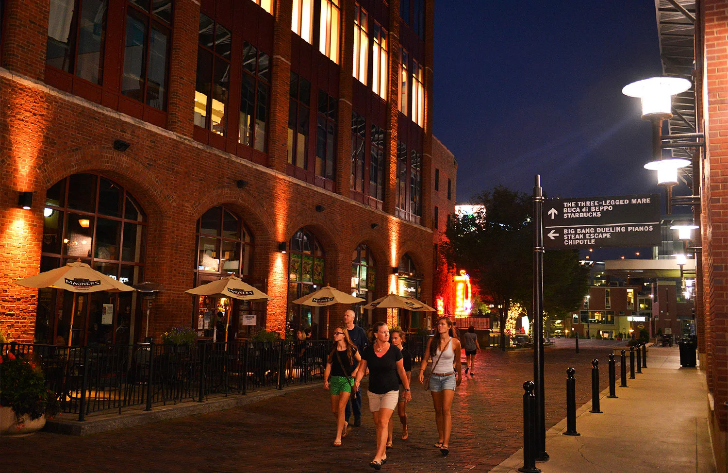 Ludlow_Alley_2.jpg