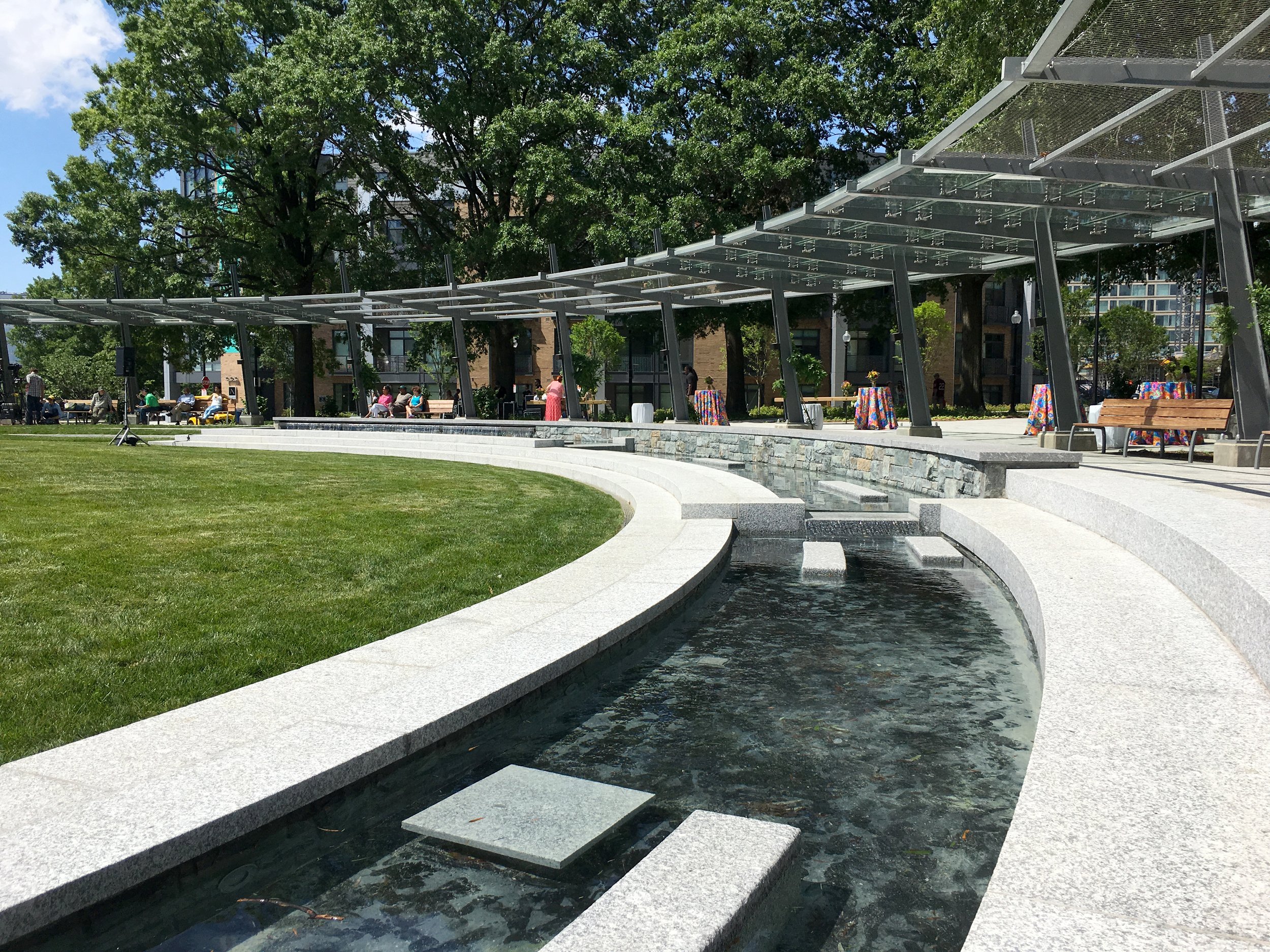 Louisville Waterfront Park - Joseph & Joseph Architects